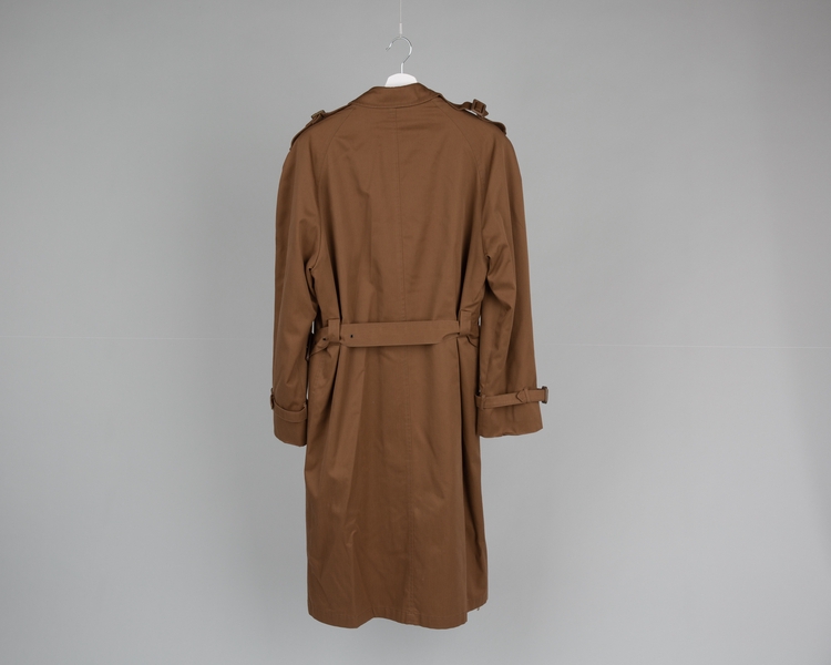 Image: flight attendant overcoat (male): United Airlines