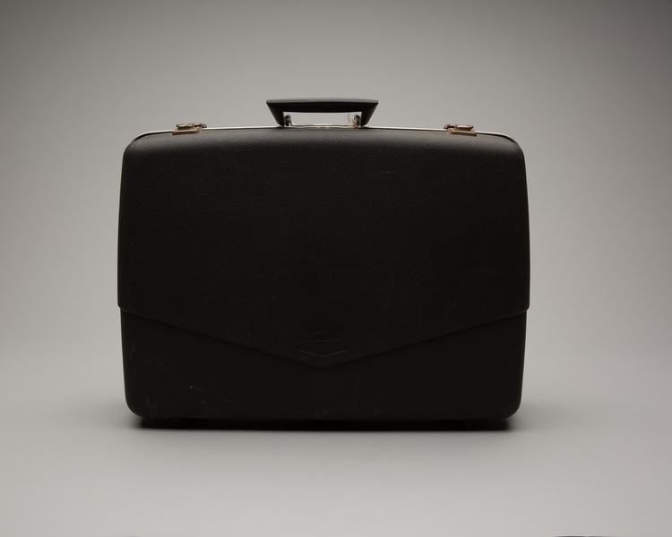 Image: stewardess suitcase: Braniff International