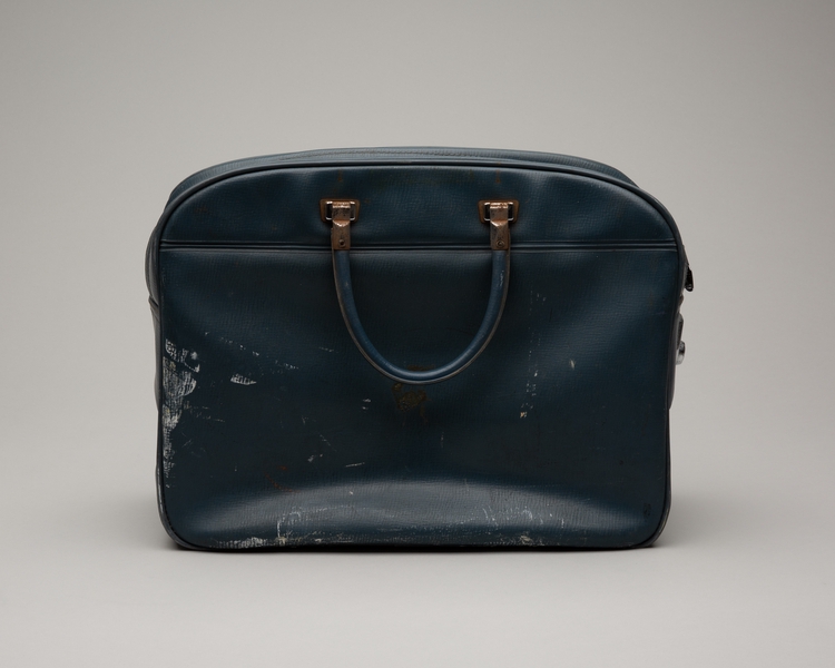 Image: stewardess crew bag: Pan American World Airways