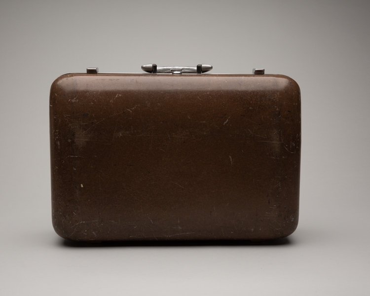 Image: hostess suitcase (crew kit): TWA (Trans World Airlines)