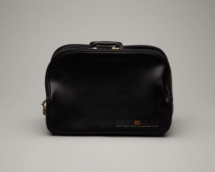 Image: crew bag: SAA (South African Airways)