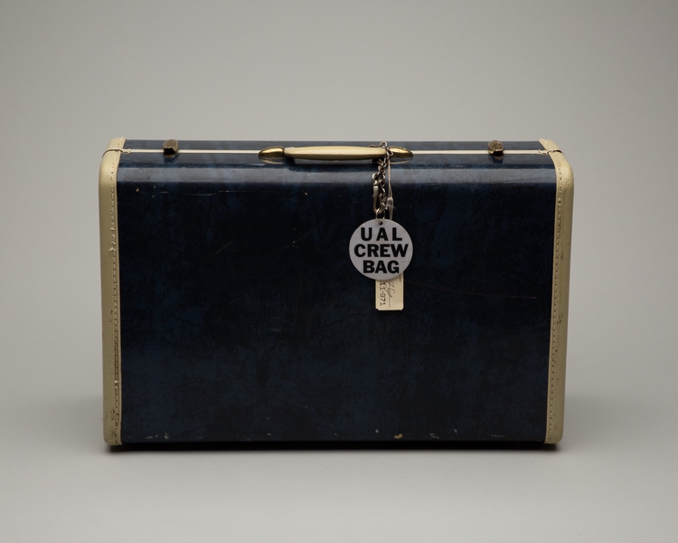 Image: stewardess suitcase: United Air Lines