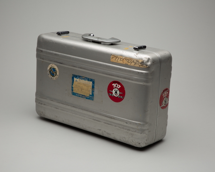 Image: stewardess crew kit: Western Airlines
